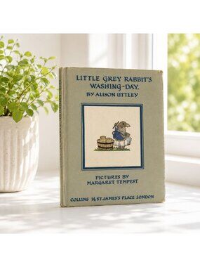 Little Grey Rabbits Washing-Day By Alison Uttley 1966 Ninth Impression Illustrat